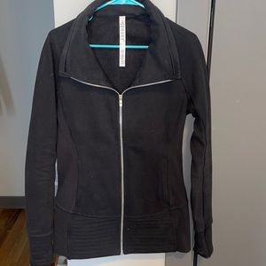 Lululemon Black Jacket - Size 8